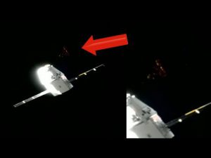 "Undeniable" Massive Unknown Craft Rendezvous With SpaceX's Dragon. : conspiracy