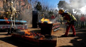 Spain: Catalans Protest PM Sanchez&rsquo;s Visit to Barcelona  News  teleSUR English